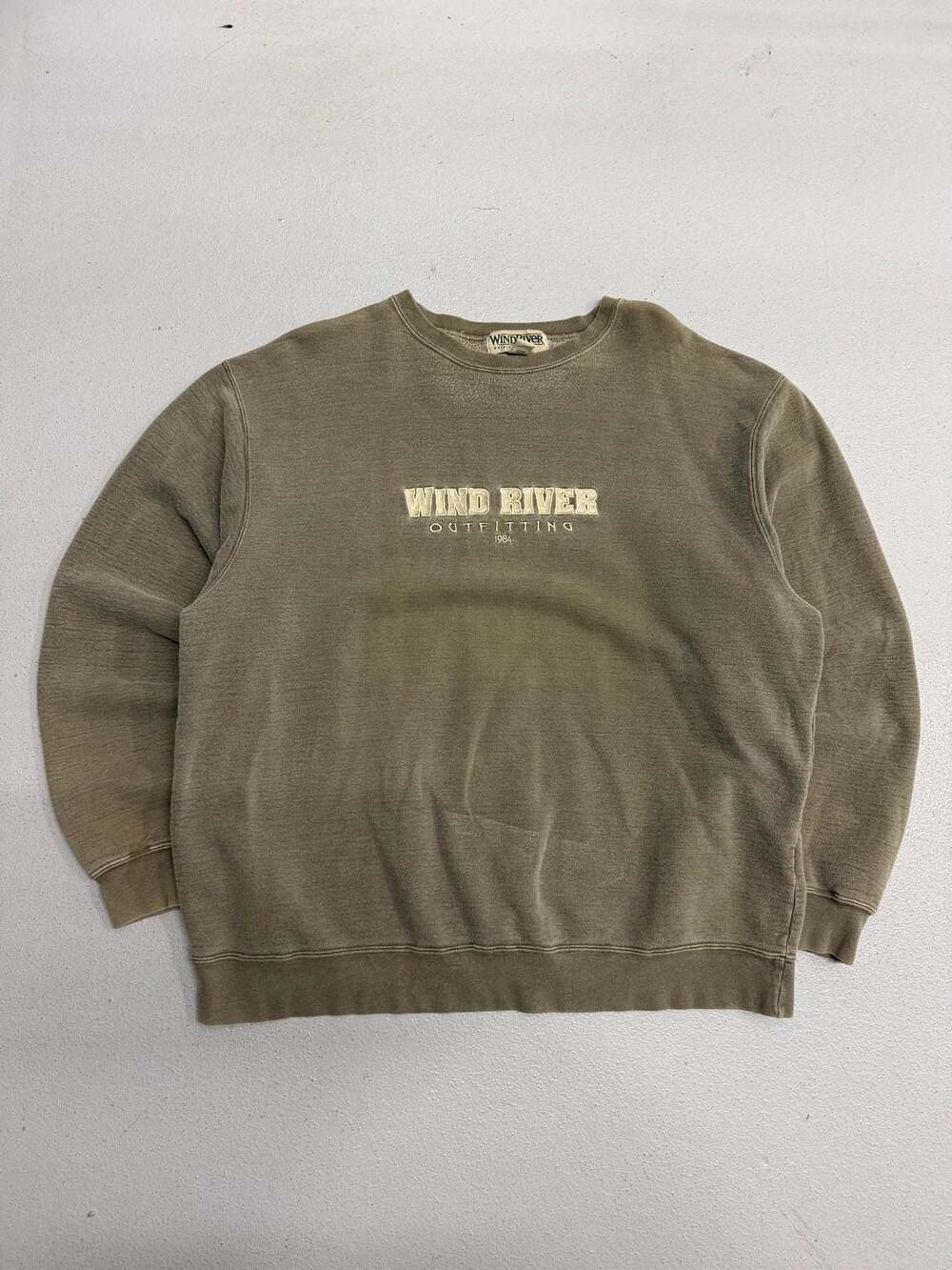 Vintage 90s Brown Wind River Outfitting Co. Crewneck Sweatshirt